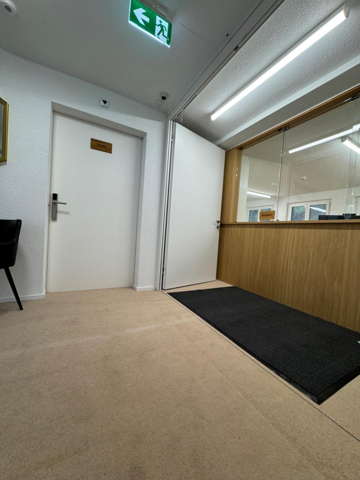 Business Hotel Riverside Дуггинген Экстерьер фото
