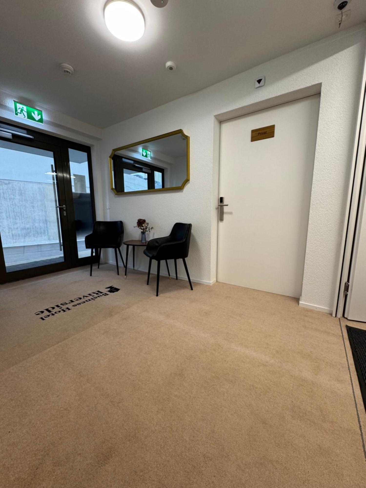 Business Hotel Riverside Дуггинген Экстерьер фото