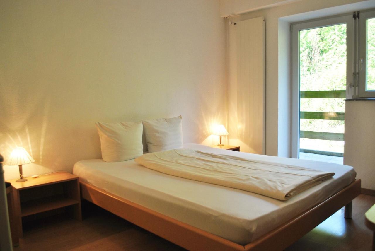 Business Hotel Riverside Дуггинген Экстерьер фото